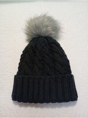 J.Jill Black Cable Knit Beanie Faux Fur Pom Ribbed Cuff